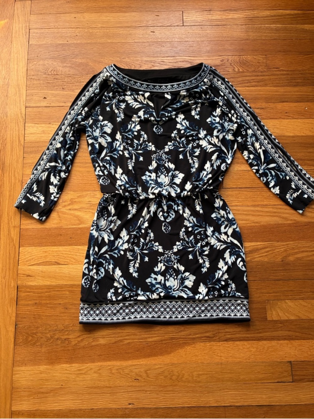 Black Floral Knit Tunic Dress with Blue and White Print WHBM size XS